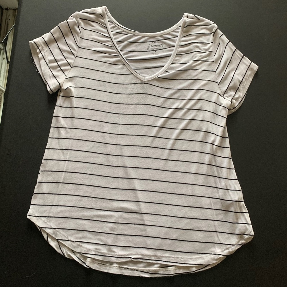 Womens V-Neck Tee